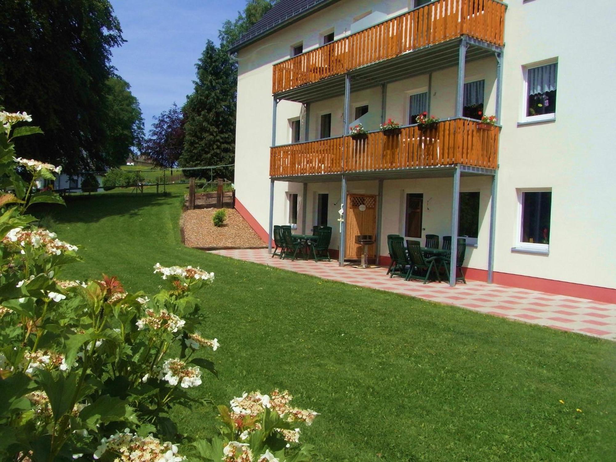 Comfy Holiday Home In Burg Reuland With Sauna Terrace Bbq Esterno foto