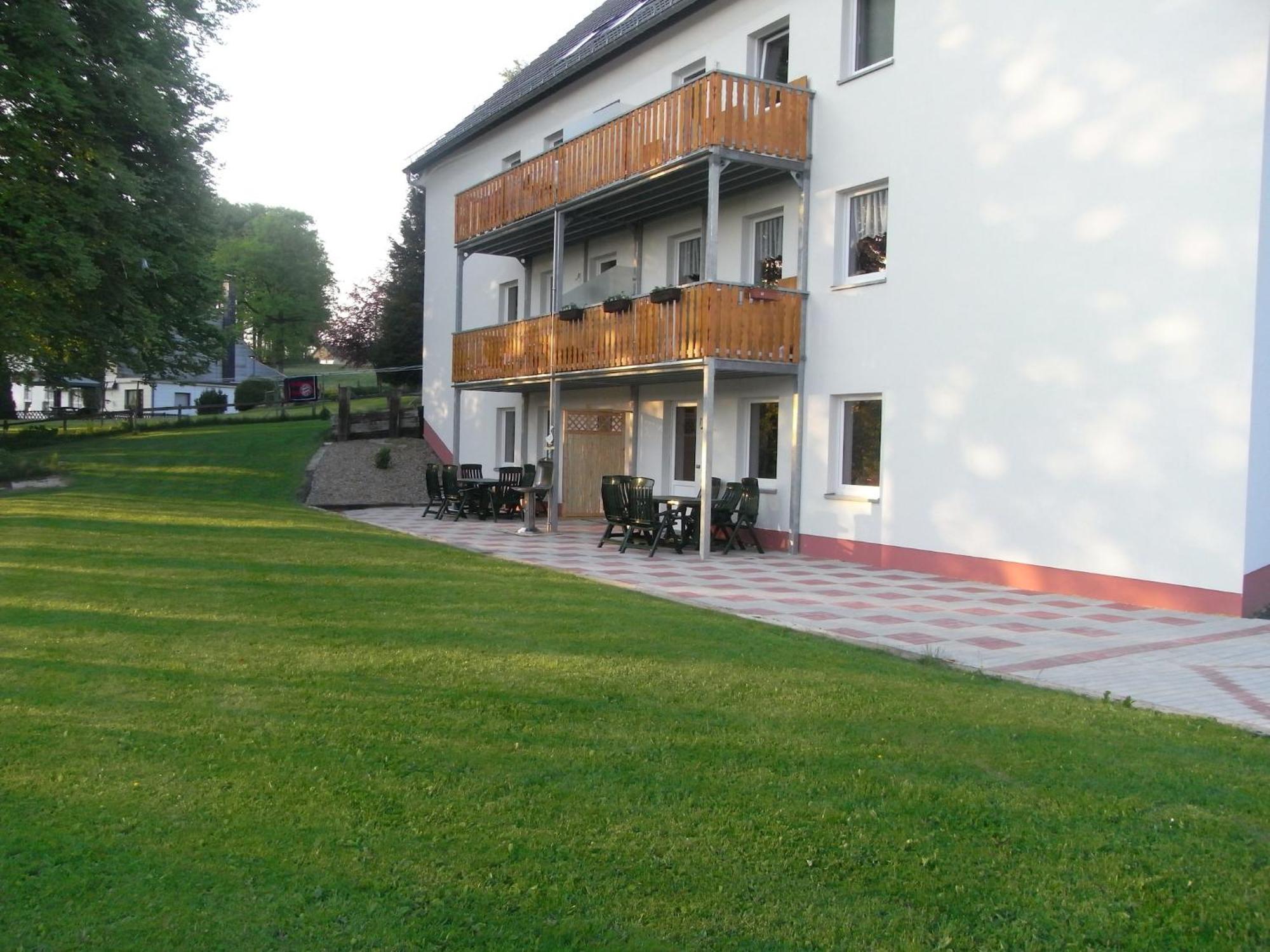 Comfy Holiday Home In Burg Reuland With Sauna Terrace Bbq Esterno foto